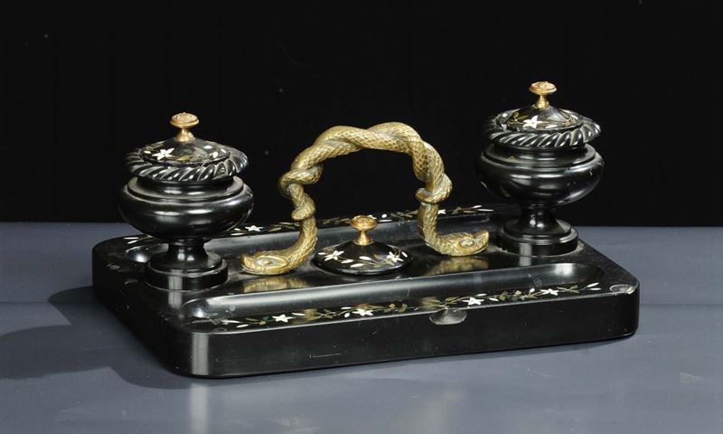 Calamaio in pietra dura e bronzo  - Asta Antiquariato e Dipinti Antichi - Cambi Casa d'Aste