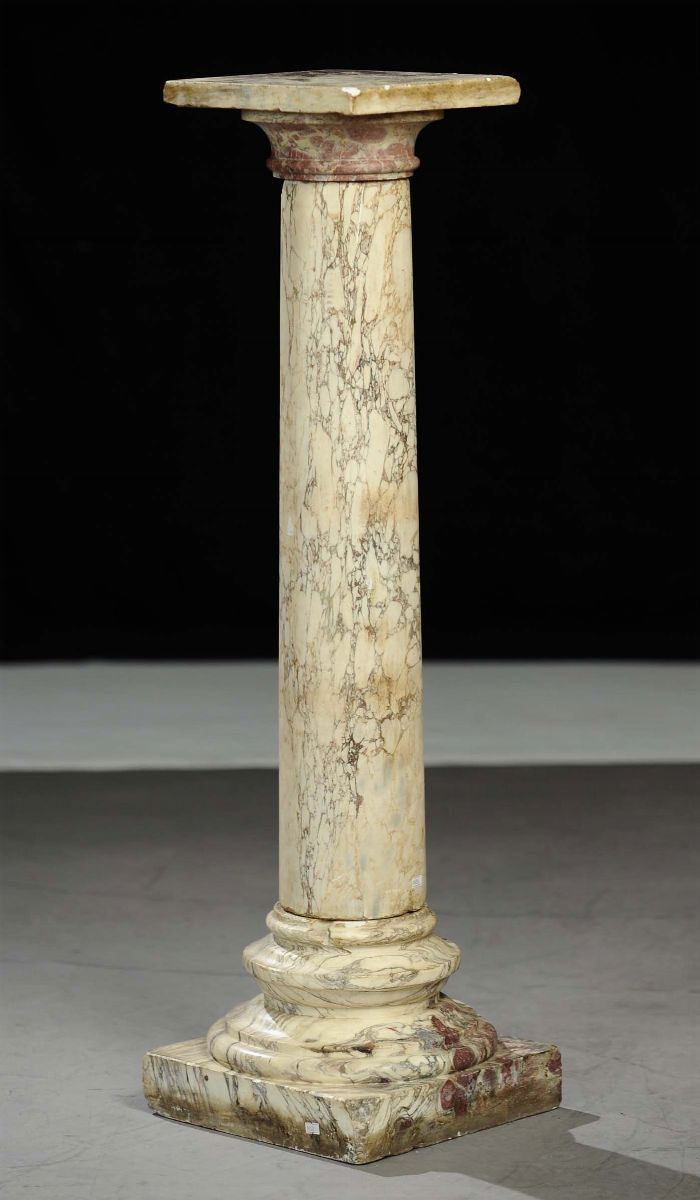 Colonna in marmo fior di pesco, XIX secolo  - Asta Antiquariato e Dipinti Antichi - Cambi Casa d'Aste