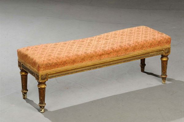 Antica sedia panchetto in stile Luigi XVI in legno intagliato e dorato, fine XIX secolo
