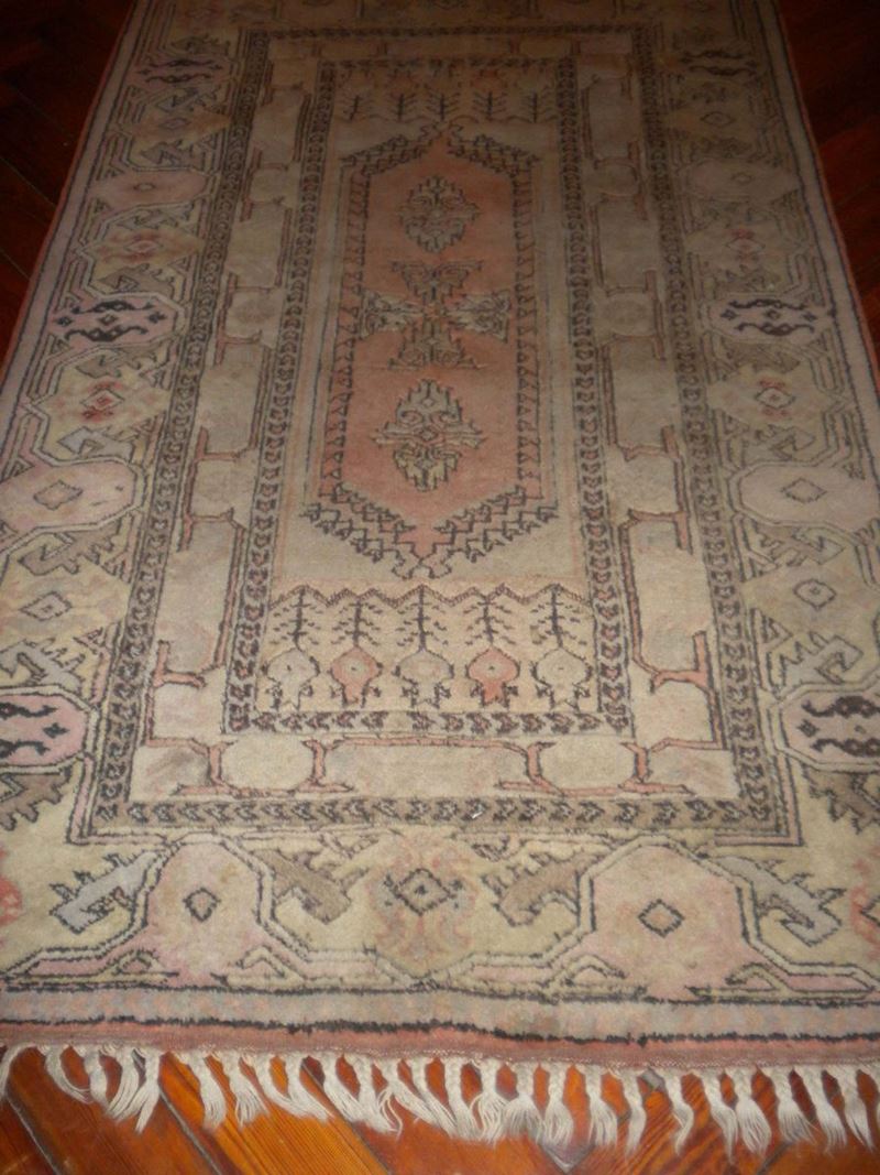 Tappeto anatolico, XX secolo  - Auction Antiquariato e Dipinti Antichi - Cambi Casa d'Aste