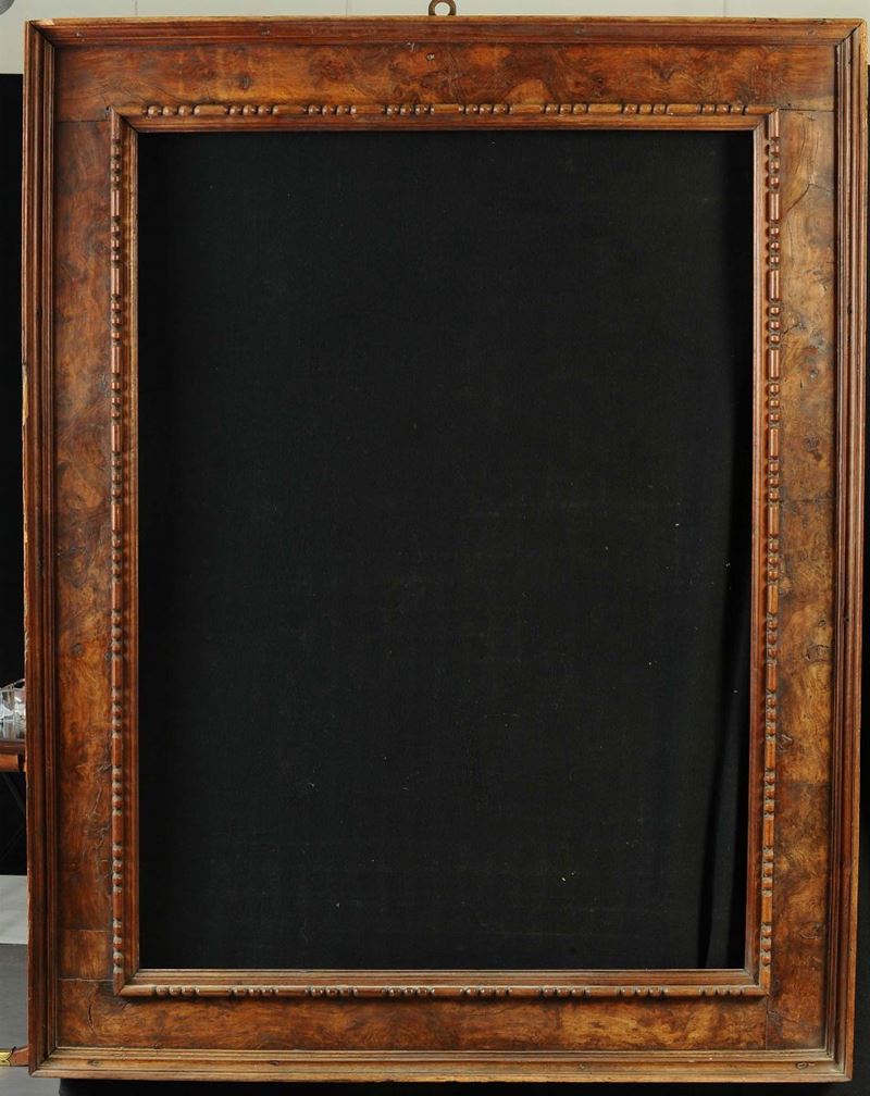 Cornice a cassetta in noce, XVIII secolo  - Auction Antiquariato e Dipinti Antichi - Cambi Casa d'Aste