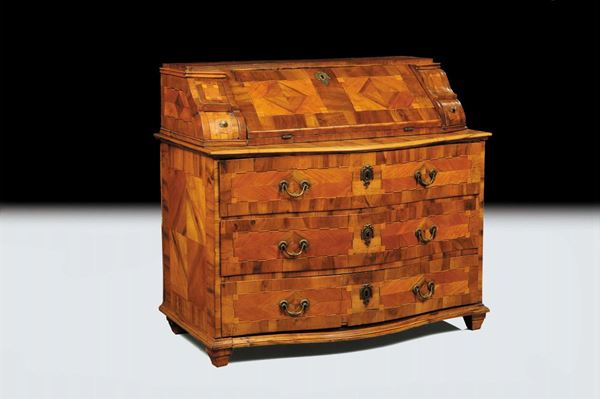 Ribalta Luigi XIV lastronata in noce, XVIII secolo