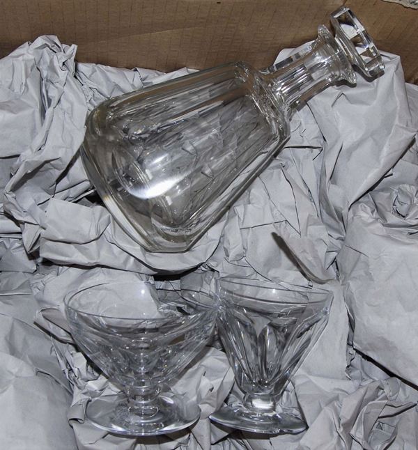 Lotto composto da ventiquattro bicchieri di Baccarat diversi