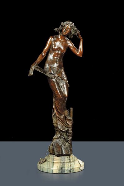 Scultura in Bronzo Raffigurante Figura Femminile