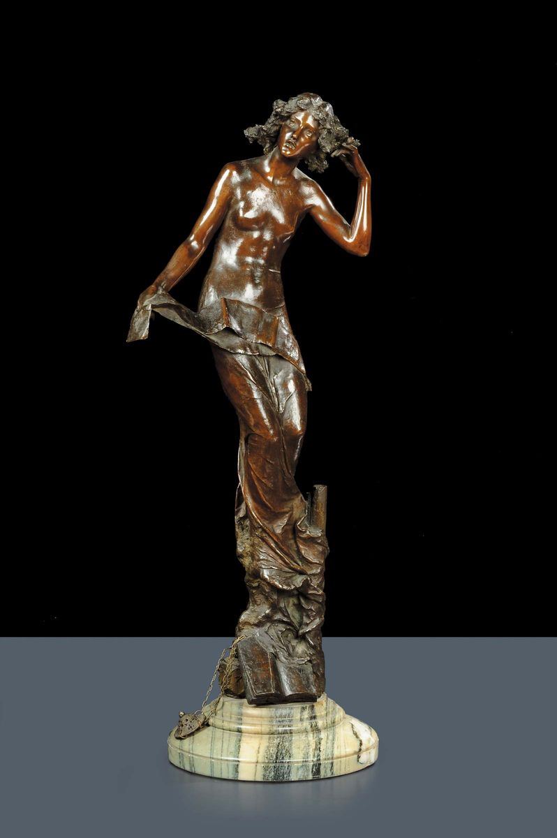 Scultura in bronzo raffigurante figura femminile  - Asta Antiquariato e Dipinti Antichi - Cambi Casa d'Aste