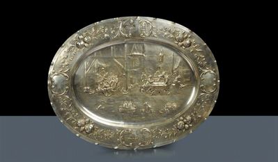 Piatto da Parata in Argento Sbalzato, Germania XIX Secolo