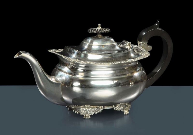Teiera  in argento, Londra 1911  - Asta Antiquariato e Dipinti Antichi - Cambi Casa d'Aste