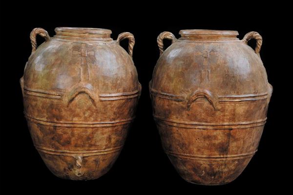 Due grandi orci in terracotta, XIX secolo