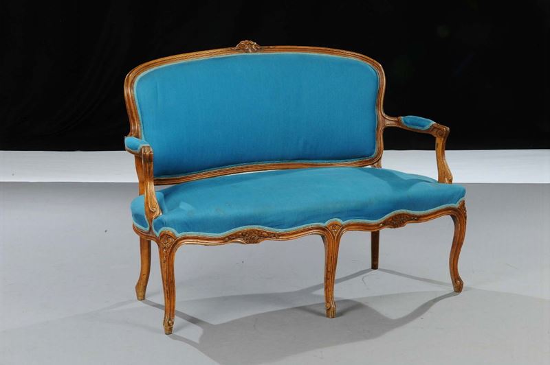 Divanetto in noce in stile barocchetto  - Asta Antiquariato e Dipinti Antichi - Cambi Casa d'Aste