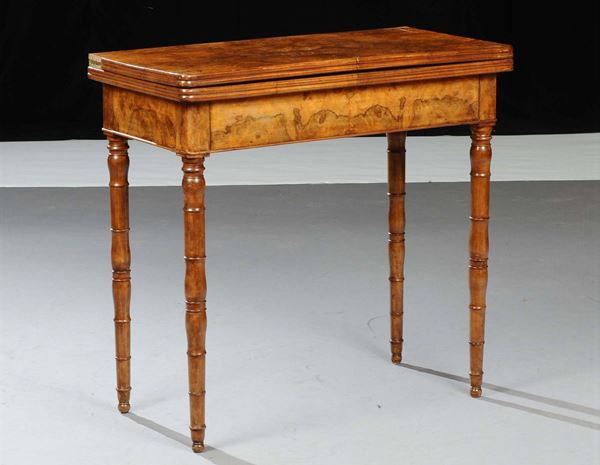 Tavolo da gioco con gambe tornite, XIX secolo