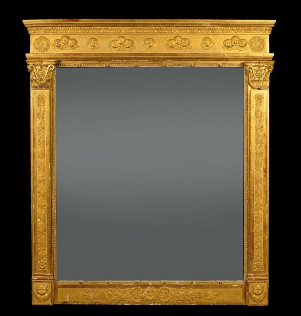 Caminiera in legno intagliato e dorato, XIX secolo