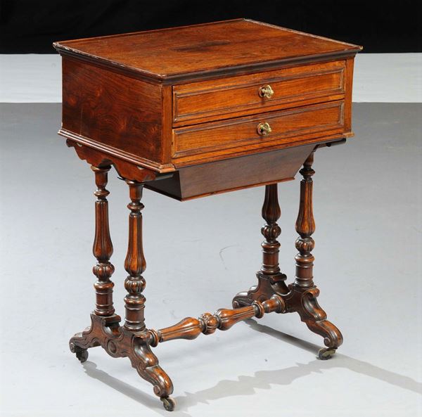 Tavolino da lavoro in noce dÕIndia, XIX secolo