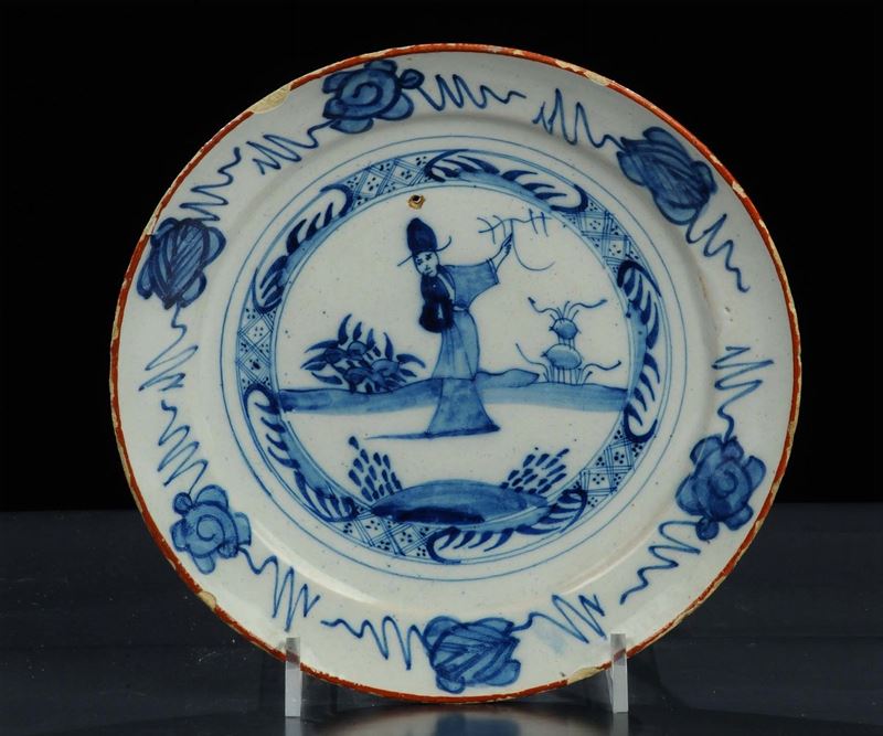 Piatto in maiolica Delft, XVIII secolo  - Asta Antiquariato e Dipinti Antichi - Cambi Casa d'Aste