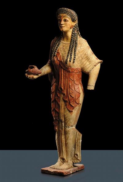 Antico Manufatto in Terracotta di Gusto Etrusco Raffigurante Offerente