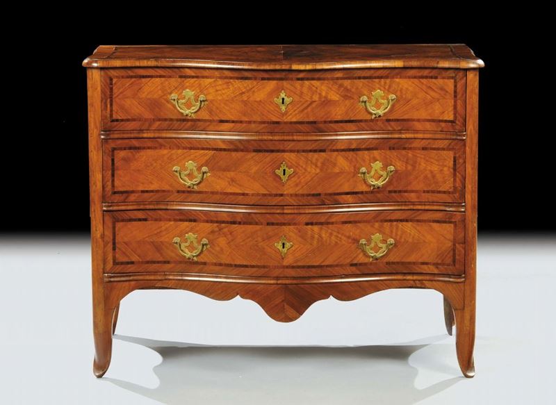 Com˜ Luigi XIV a tre cassetti lastronato, Genova XVIII secolo  - Asta Antiquariato, Argenti e Dipinti Antichi - Cambi Casa d'Aste