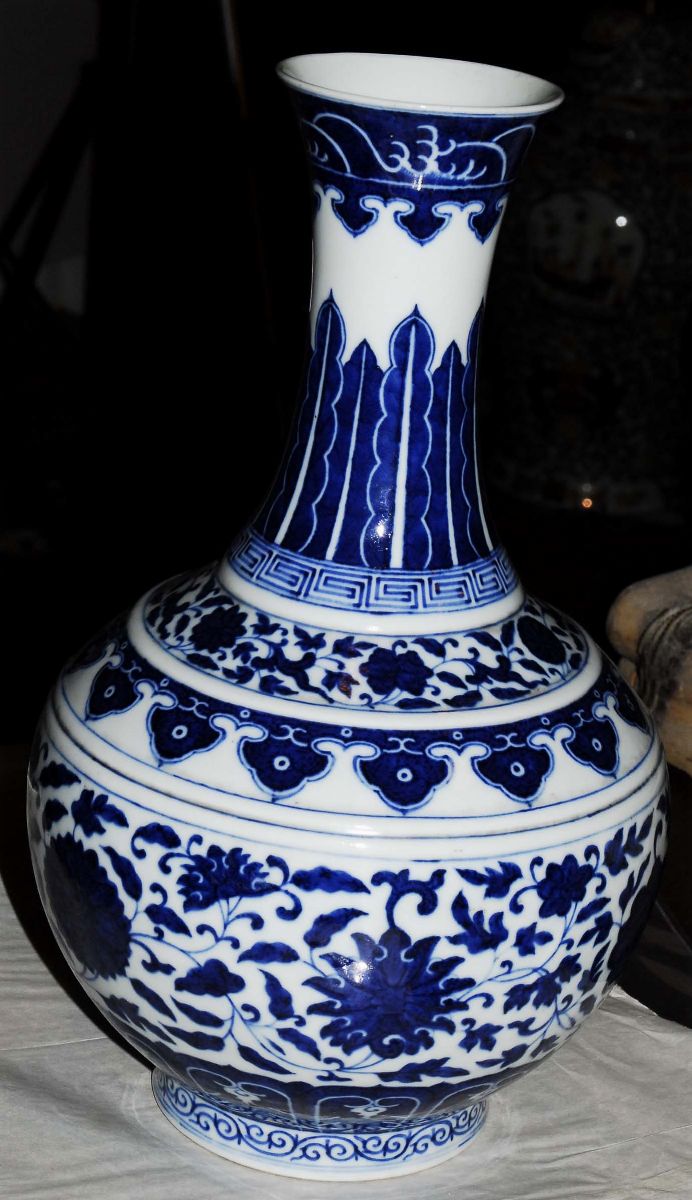 Fiasca in Porcellana Bianca e Blu, Cina Fine XIX Secolo