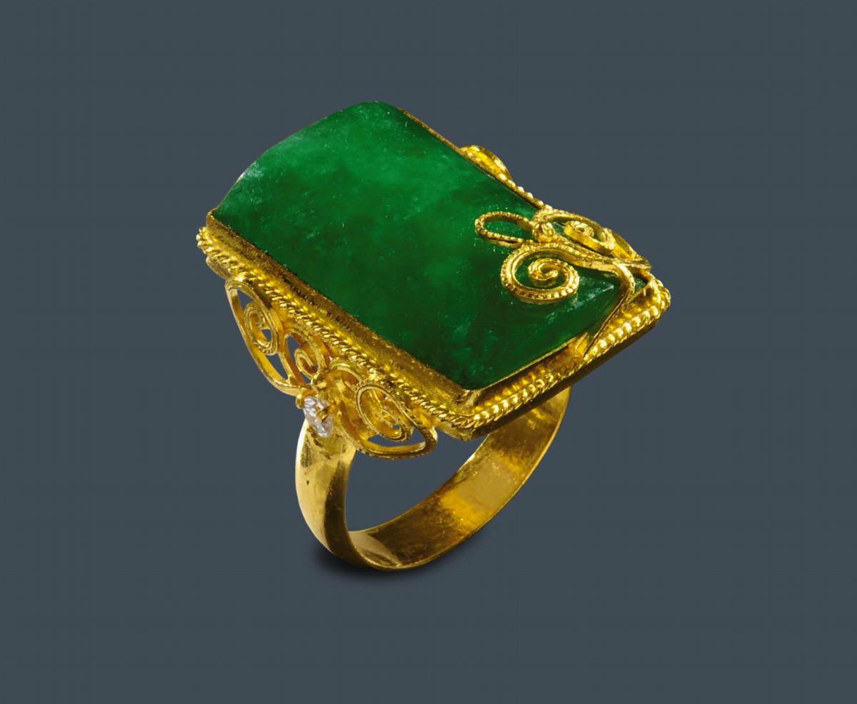Anello in Oro 24 Carati con Giadeite, Cina