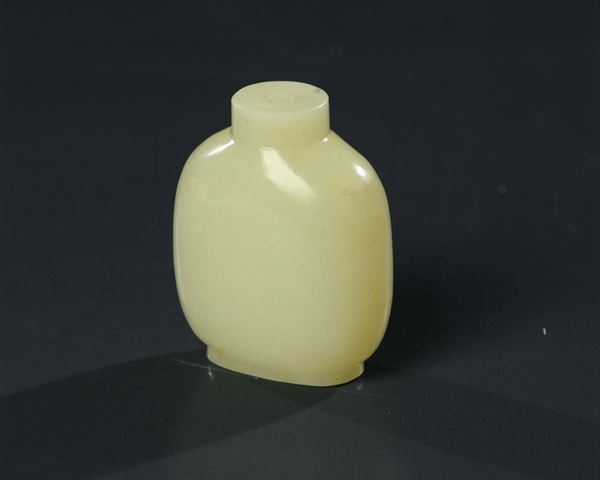 Snuff bottle senza tappo in giada bianca, Cina fine XIX secolo