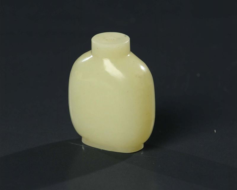 Snuff bottle senza tappo in giada bianca, Cina fine XIX secolo  - Asta Arte Orientale - Cambi Casa d'Aste