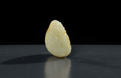 Pendente in Giada Celadon, Cina Inizio XX Secolo