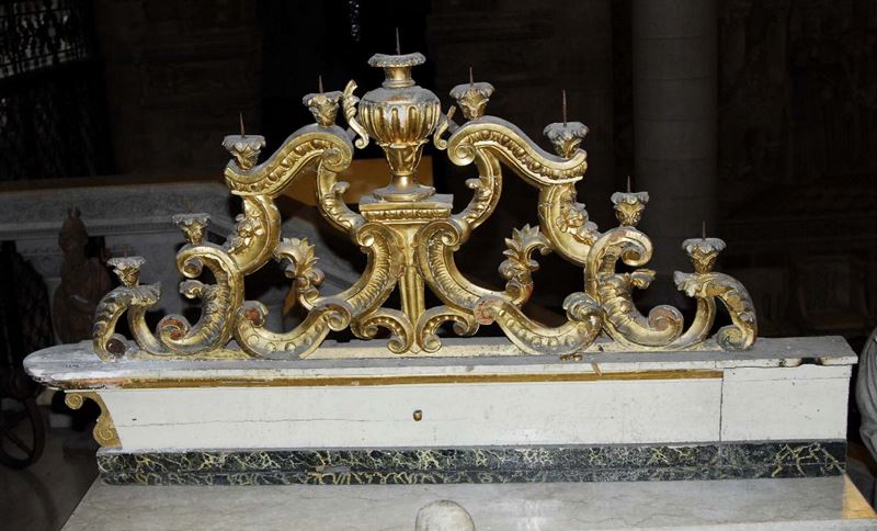 Coppia di candelieri dorati a più luci, inizio XIX secolo  - Asta Antiquariato e Dipinti Antichi - Cambi Casa d'Aste