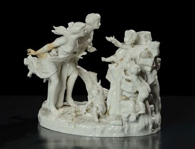 Gruppo in Porcellana Bianca con Figure e Putti, Capodimonte XIX Secolo