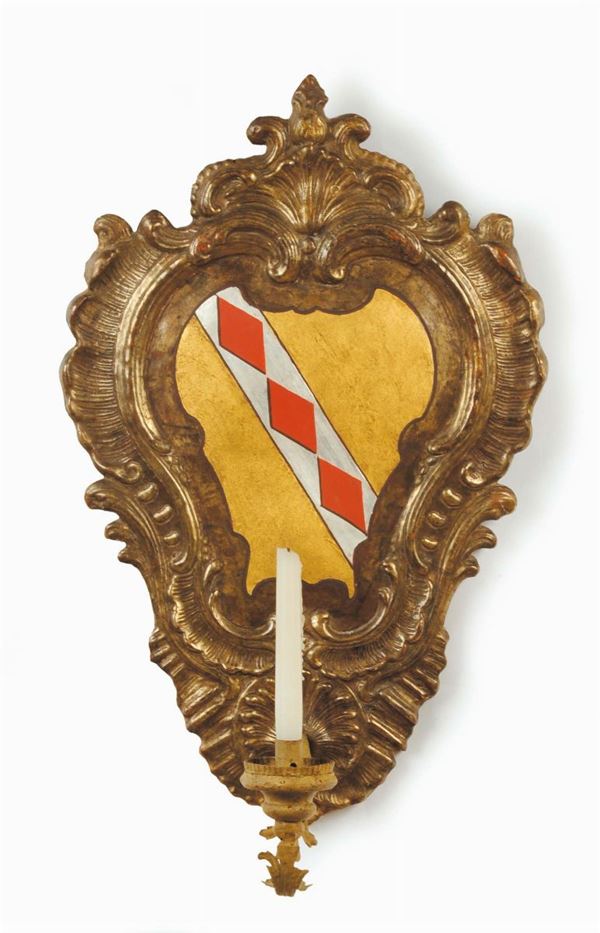 Coppia di ventoline a una luce in papier mache, XVIII-XIX secolo