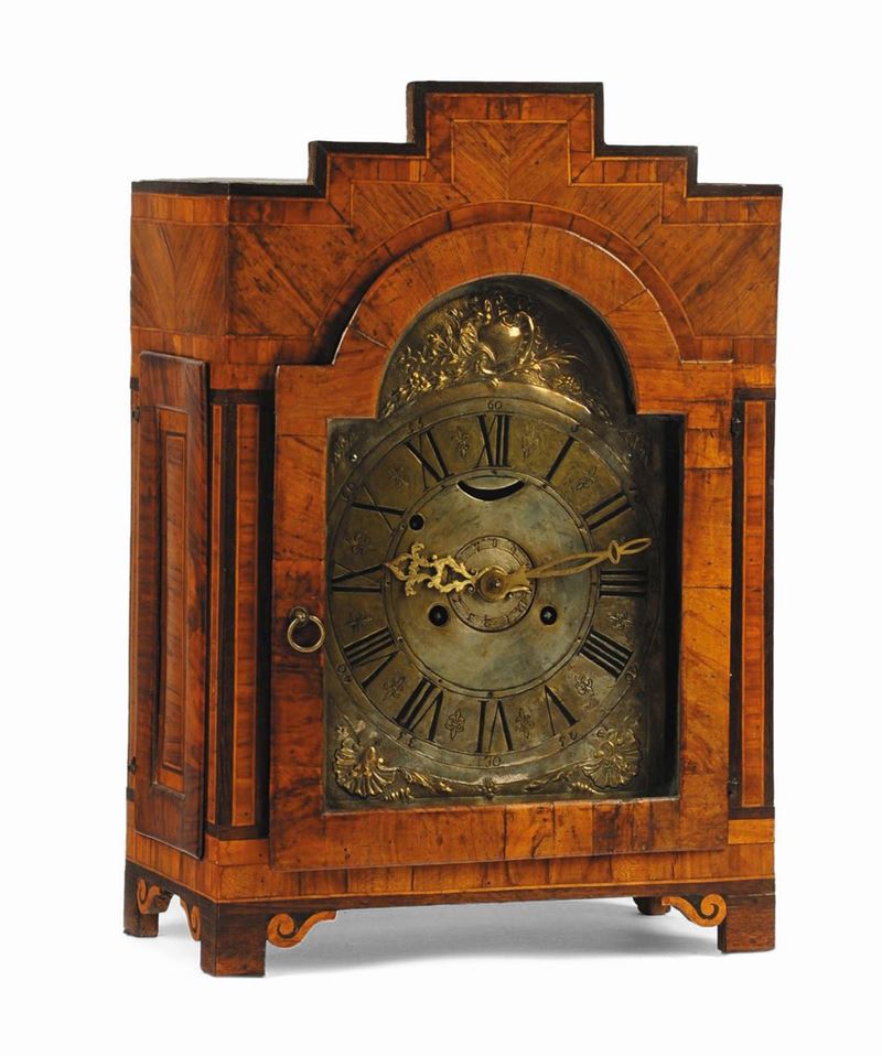 Orologio da tavolo in noce, Italia XVIII secolo  - Asta Antiquariato, Argenti e Dipinti Antichi - Cambi Casa d'Aste