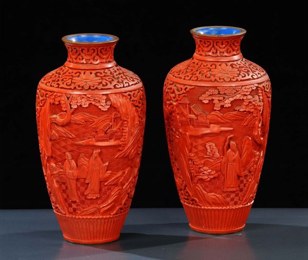 Coppia di vasi in lacca rossa, Cina