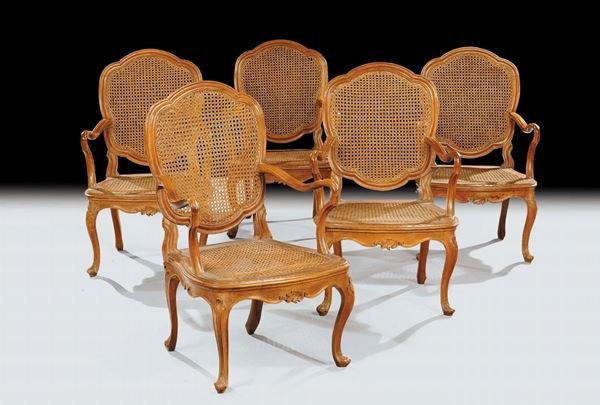 Cinque poltrone Luigi XV intagliate, Veneto XVIII secolo