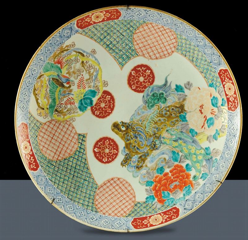 Piatto in porcellana, Giappone fine XIX secolo  - Asta Arte Orientale - Cambi Casa d'Aste