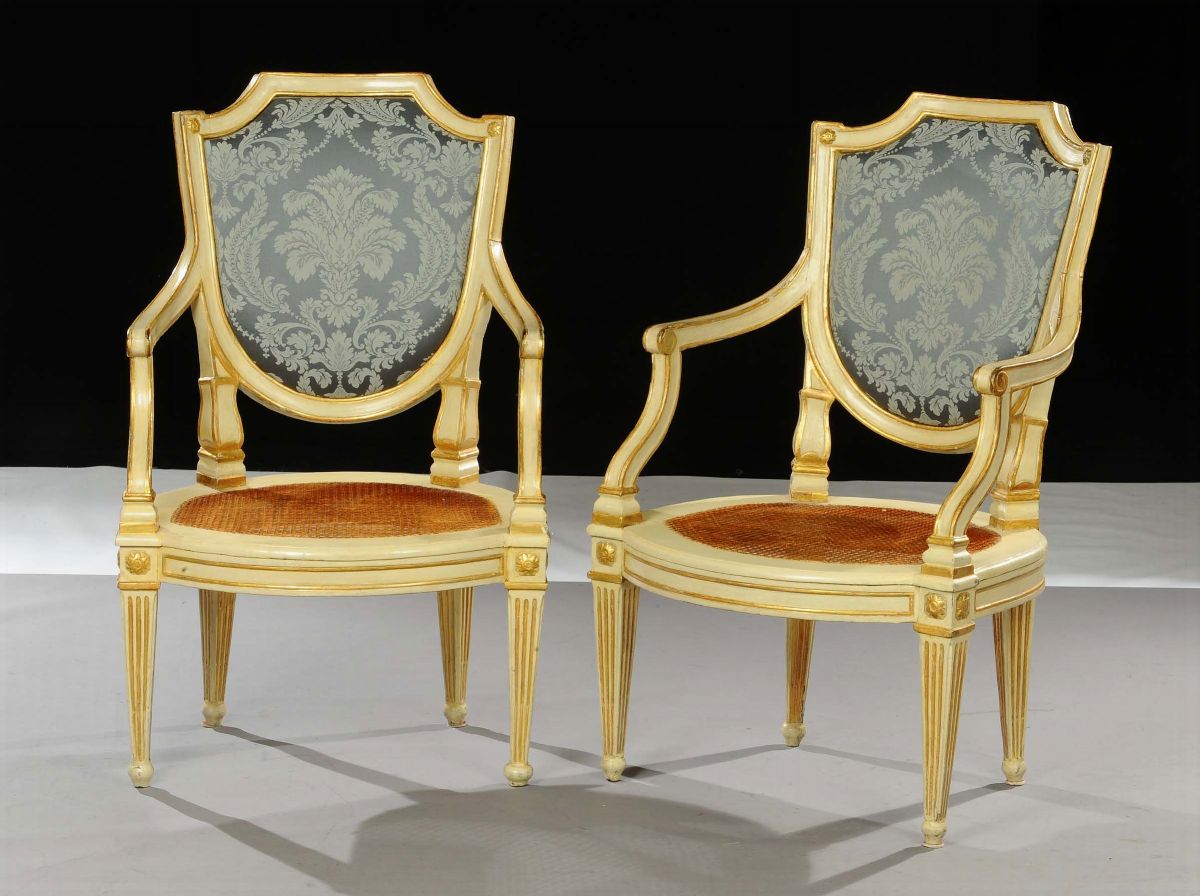 Coppia di Poltrone Luigi XVI Laccate in Bianco e Oro, Genova XVIII Secolo