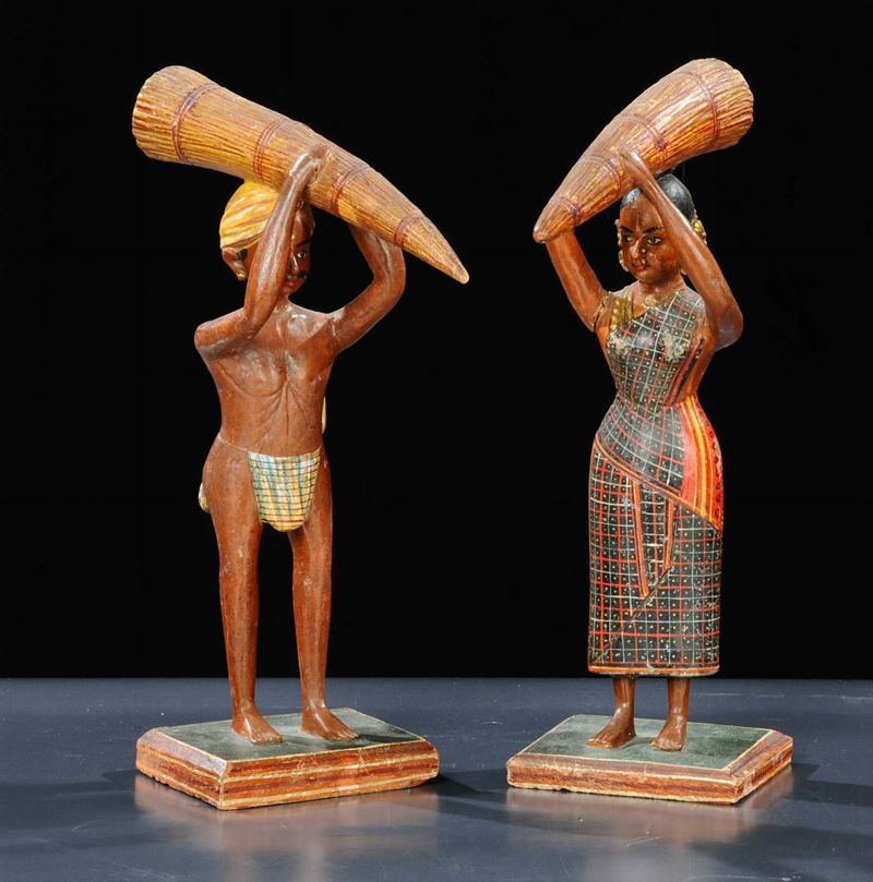Due Statuette indiane in legno  - Auction Antiquariato, Argenti e Dipinti Antichi - Cambi Casa d'Aste