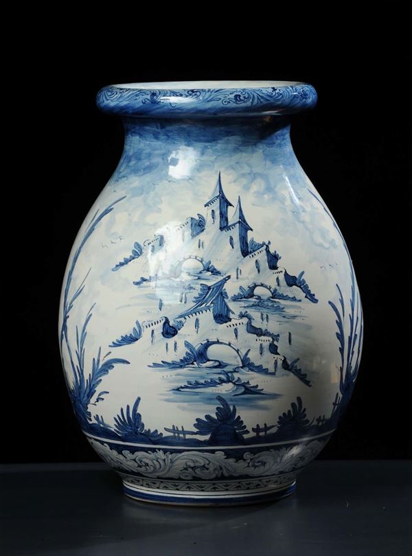 Vaso in ceramica a decoro blu firmato B.Viglietti, Albisola 1992