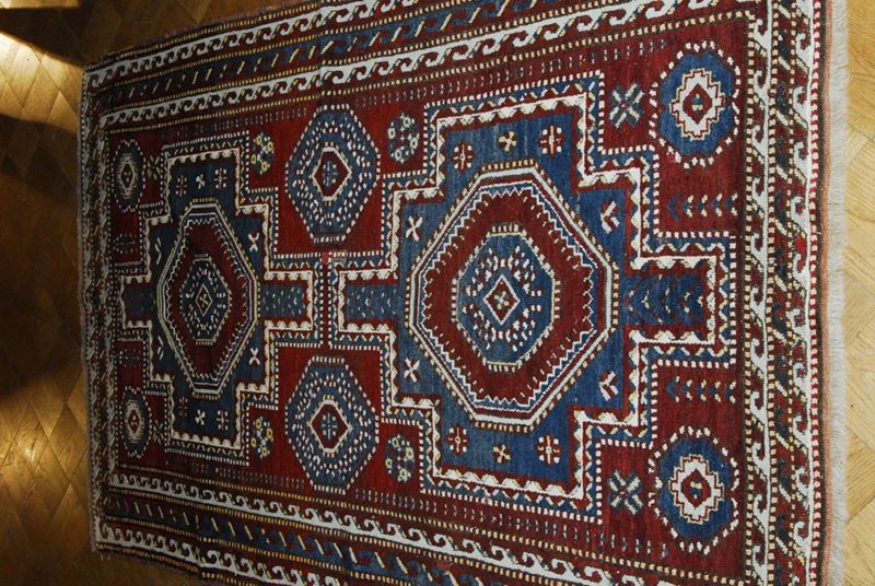 Passatoia persiana Baktiari, fine XIXI inizio XX secolo  - Asta Antiquariato, Argenti e Dipinti Antichi - Cambi Casa d'Aste