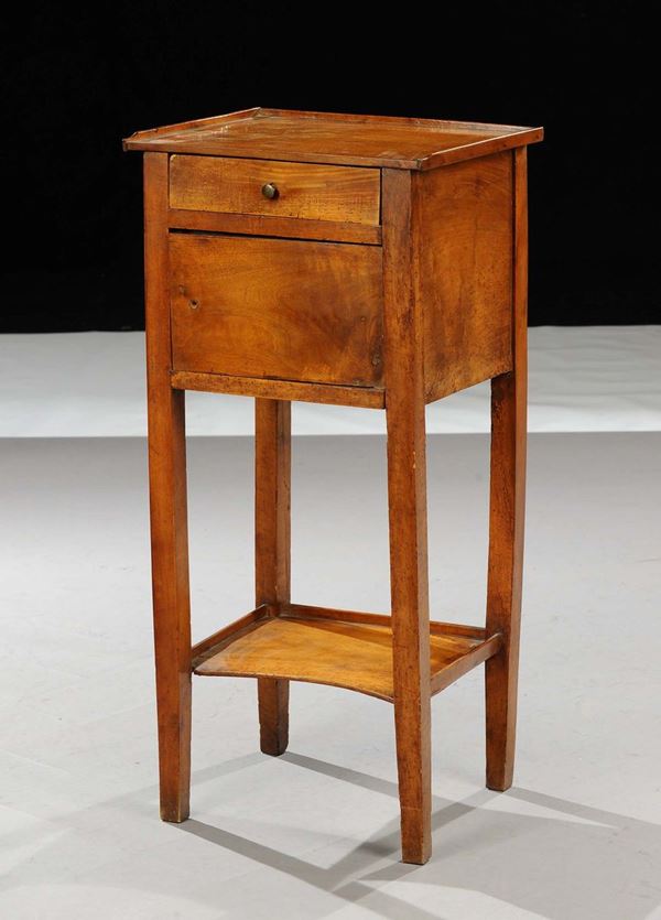 Comodino tipo Direttorio ad un cassetto ed un' anta