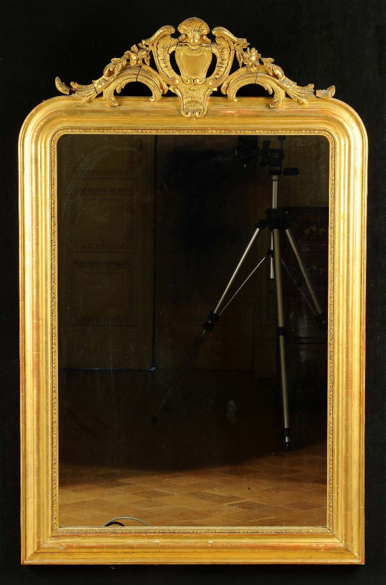 Specchiera dorata in stile  - Asta Antiquariato, Argenti e Dipinti Antichi - Cambi Casa d'Aste