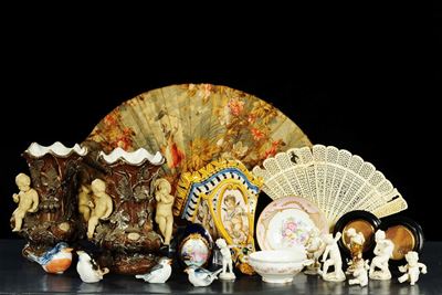 Lotto Composto da Oggetti in Ceramica