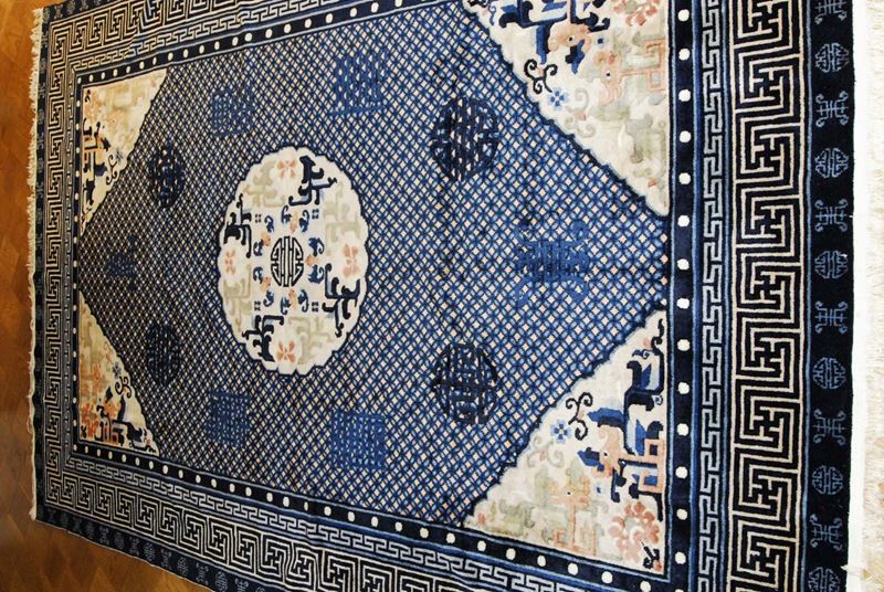 Tappeto cinese, inizio XX secolo  - Auction Ancient Carpets - Cambi Casa d'Aste
