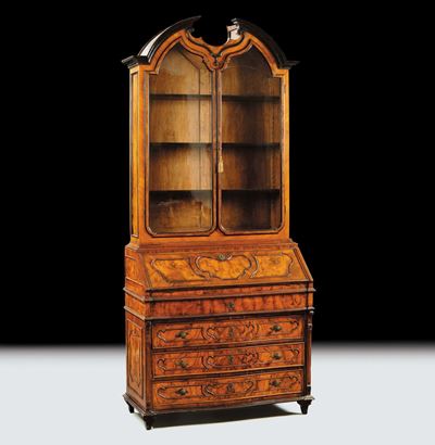 Bureau con Alzata Luigi XIV Lastronato in Noce e Radica di Noce, Lombardia, XVIII Secolo