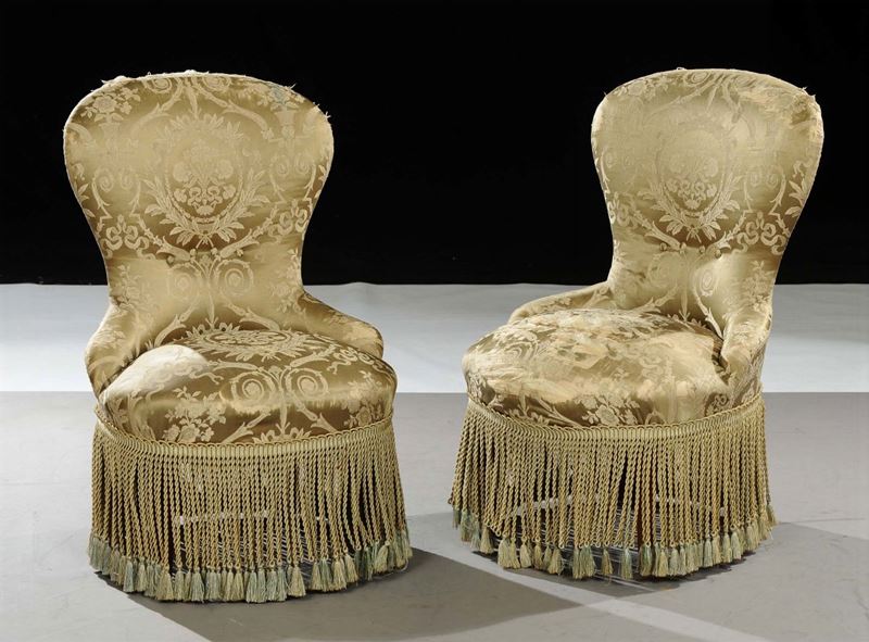 Coppia di poltroncine imbottite da camera  - Asta Antiquariato, Argenti e Dipinti Antichi - Cambi Casa d'Aste