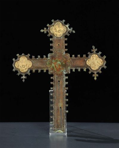 Croce in Bronzo con Canti Arricchiti da Placche, Inghilterra, XVIII Secolo