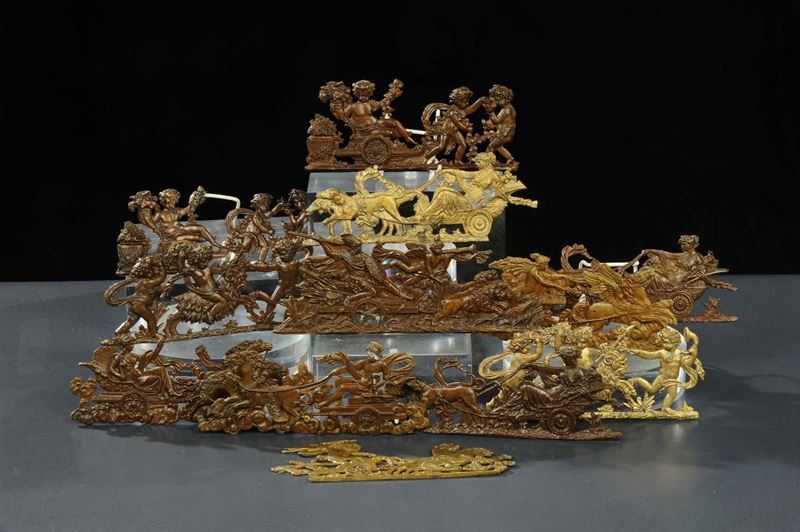 Dodici placche Neoclassiche traforate in bronzo, Francia XIX secolo  - Asta Antiquariato, Argenti e Dipinti Antichi - Cambi Casa d'Aste