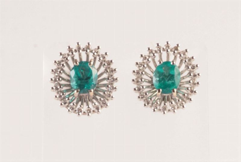 Orecchini con smeraldi e diamanti  - Auction Ancient and Contemporary Clocks and Jewels - Cambi Casa d'Aste