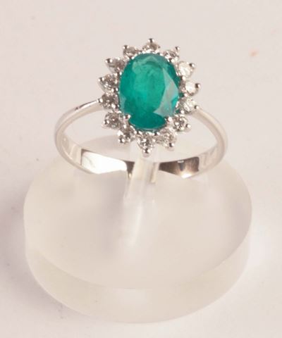 Anello con Smeraldo e Diamanti