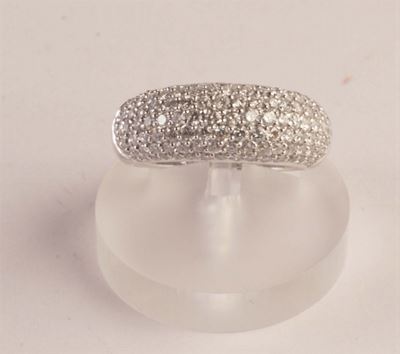 Anello con Pavé di Diamanti