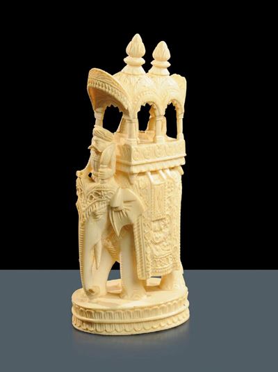 Scultura in Avorio Raffigurante Elefante con Carrozza, India XX Secolo