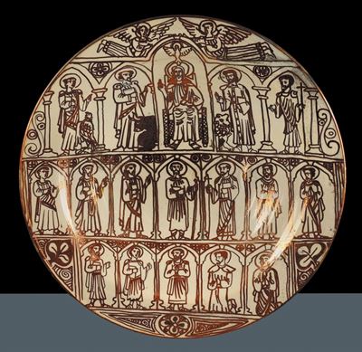 Piatto in Maiolica a Fondo Bianco con Decoro a Lustro Raffigurante Santi, Spagna Ibacaba XIX Seco...