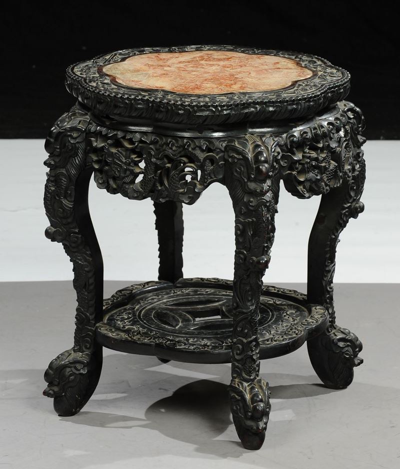Tavolino cinese in legno di homu con piano in marmo, Cina, XX secolo  - Asta Fine Chinese Works of Art - II - Cambi Casa d'Aste