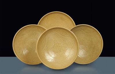 Quattro Piatti in Porcellana Celadon, Cina XIX Secolo